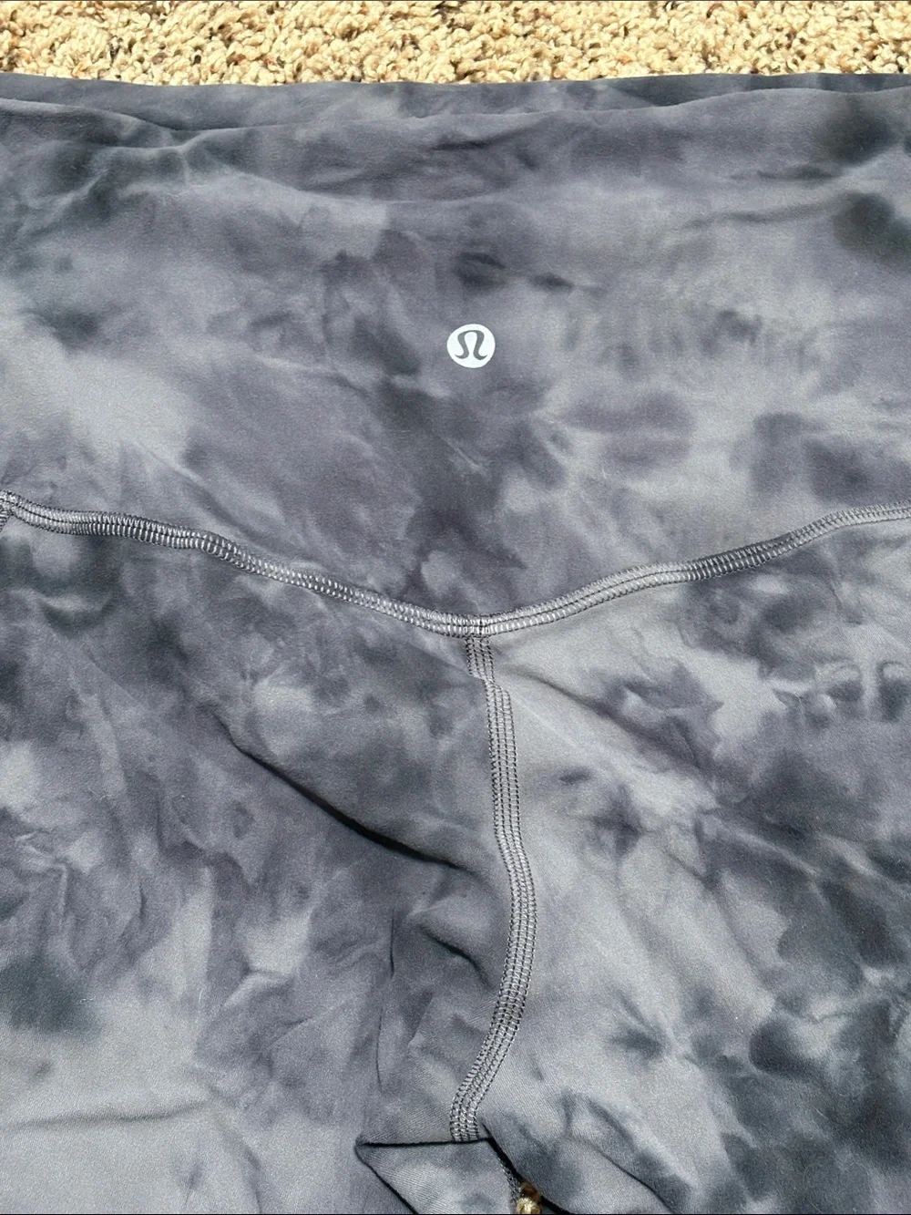 Lululemon Grey Tie Dye Align Shorts Size 8 High Waist ✨GUC Soft & Cute - Picture 6 of 7